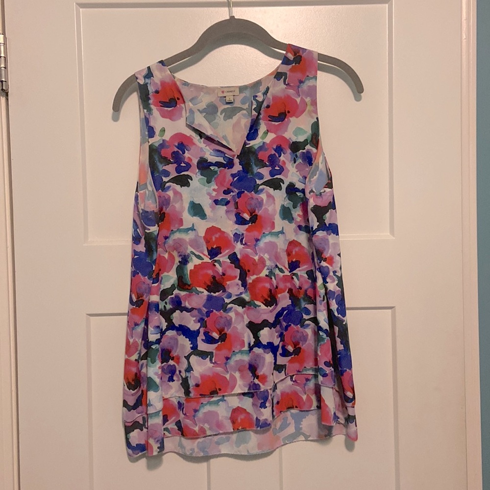 Sleeveless watercolor flowers blouse